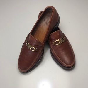 Ferragamo Leather Loafers!